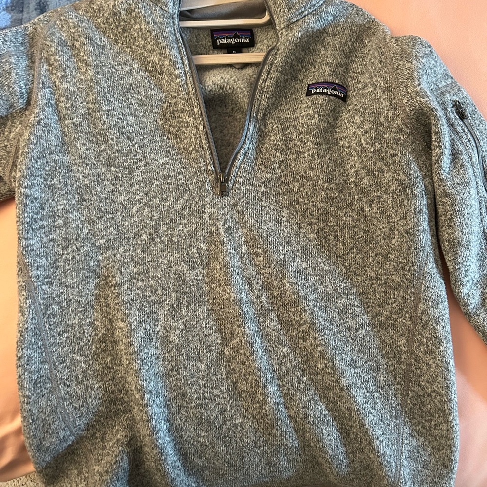Patagonia quarter zip pullover